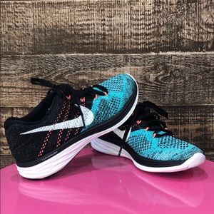 Women’s Nike Flyknit Lunar 3